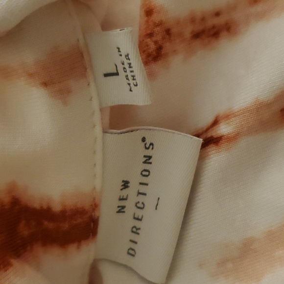 New Directions Tiered Tunic - Picture 9 of 10